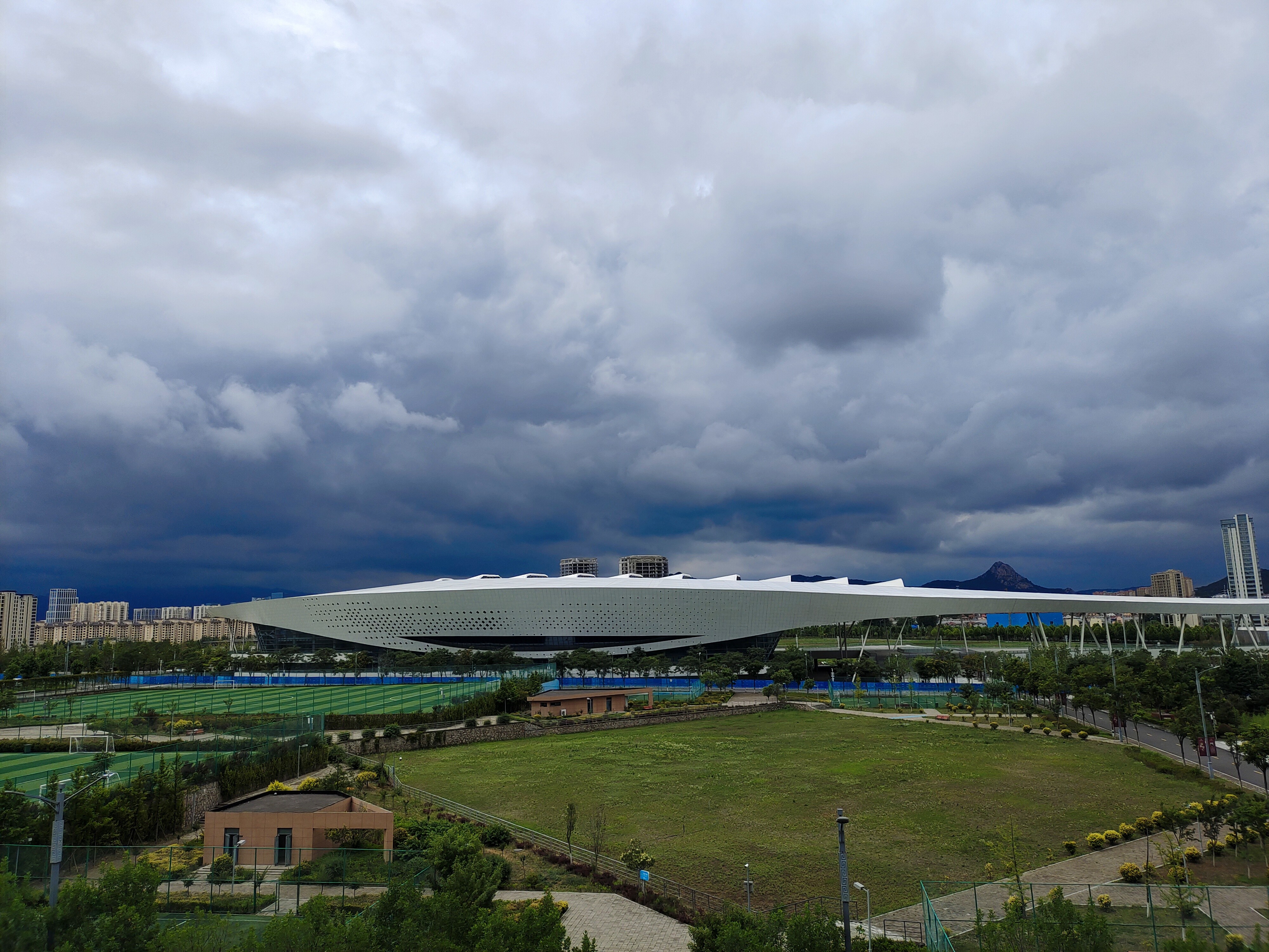 2023年6月26日 @爱看天空的杨同学 投稿 拍摄于青岛